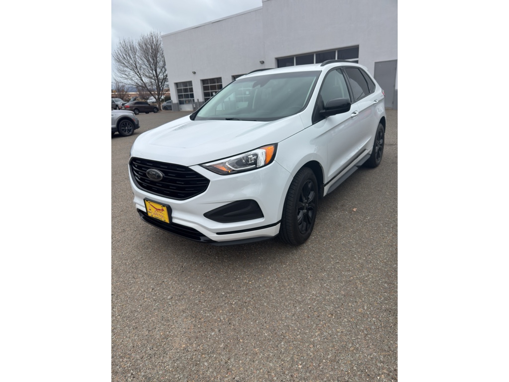 2022 Ford Edge SE