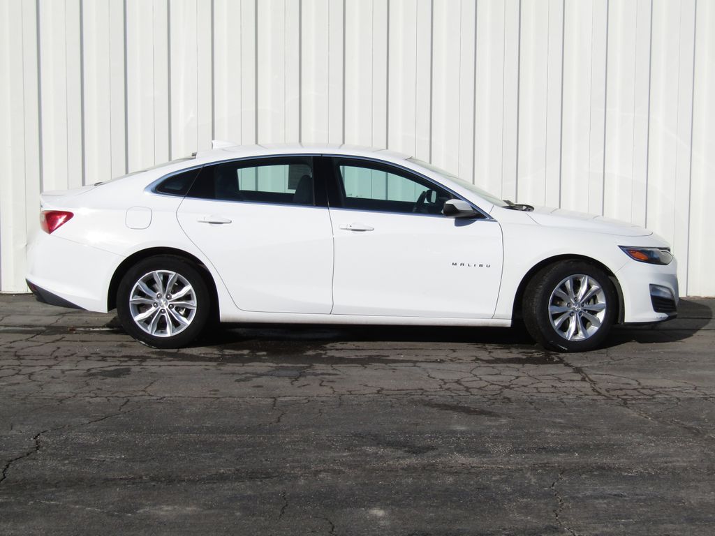 Used 2023 Chevrolet Malibu 1LT with VIN 1G1ZD5ST8PF218400 for sale in Kansas City