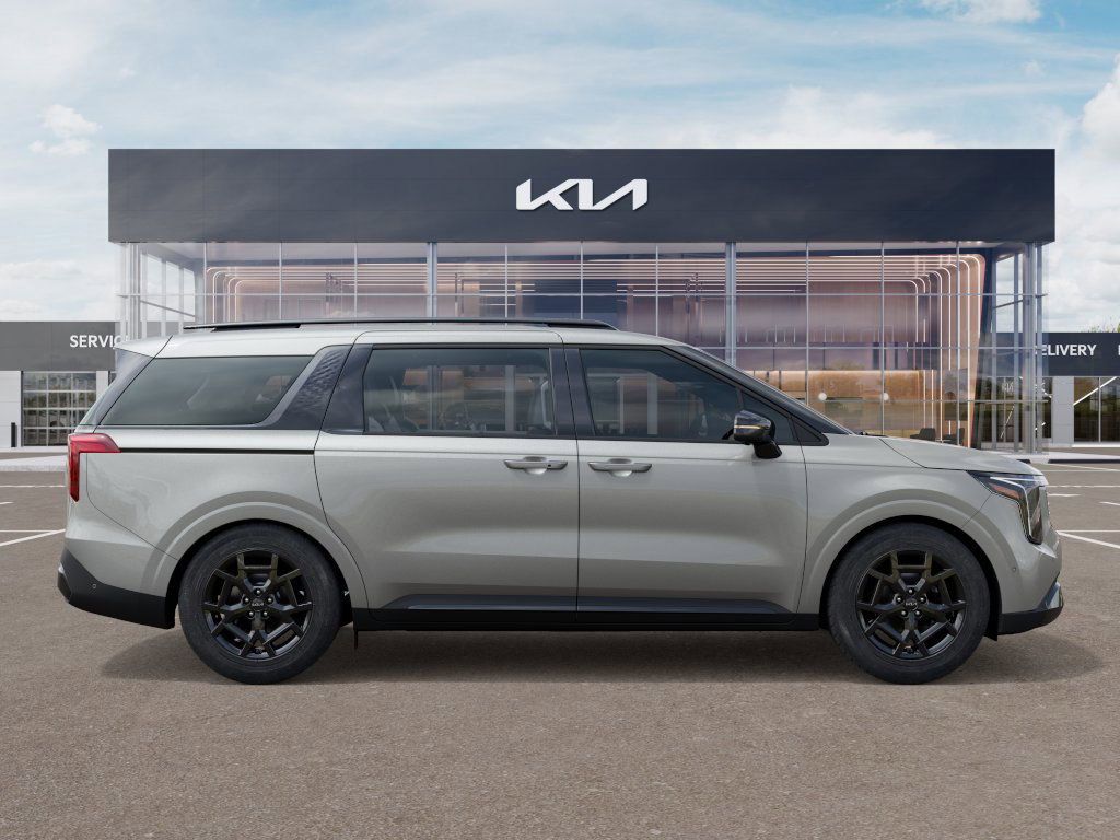 2026 Kia Carnival SX photo 7