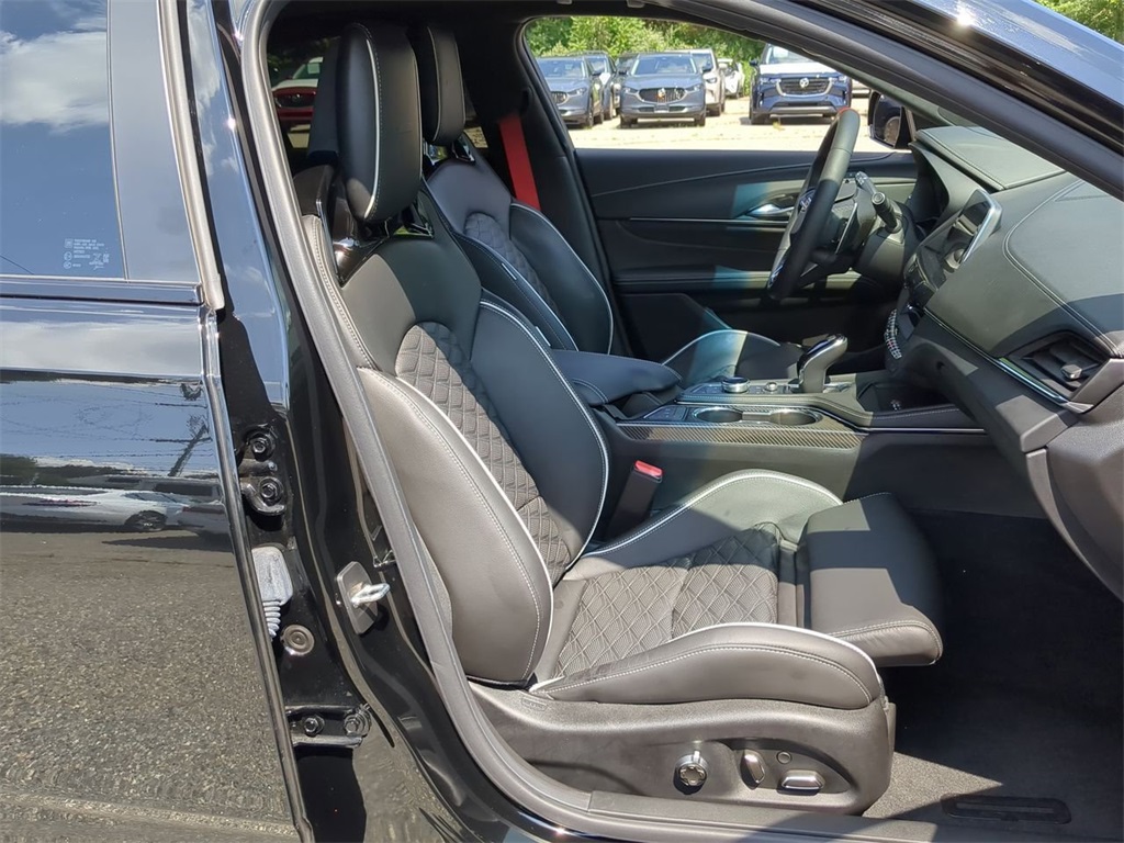 2023 Cadillac CT4 Blackwing photo 28