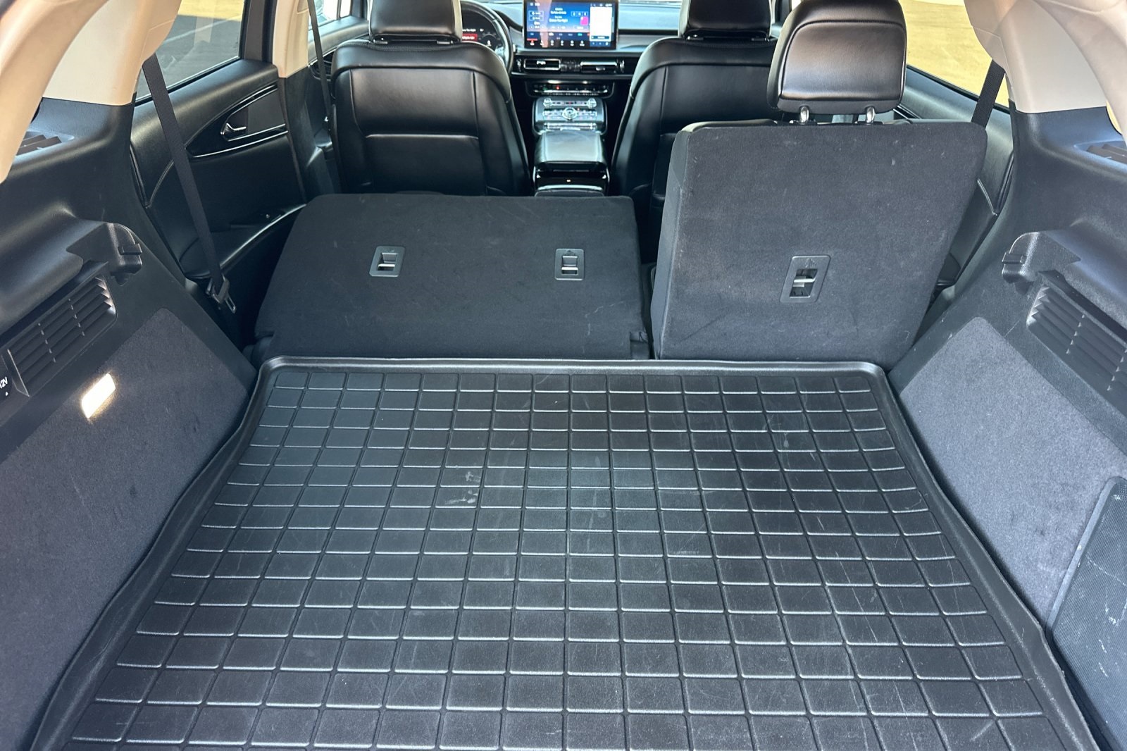 2021 Lincoln Nautilus Standard photo 10