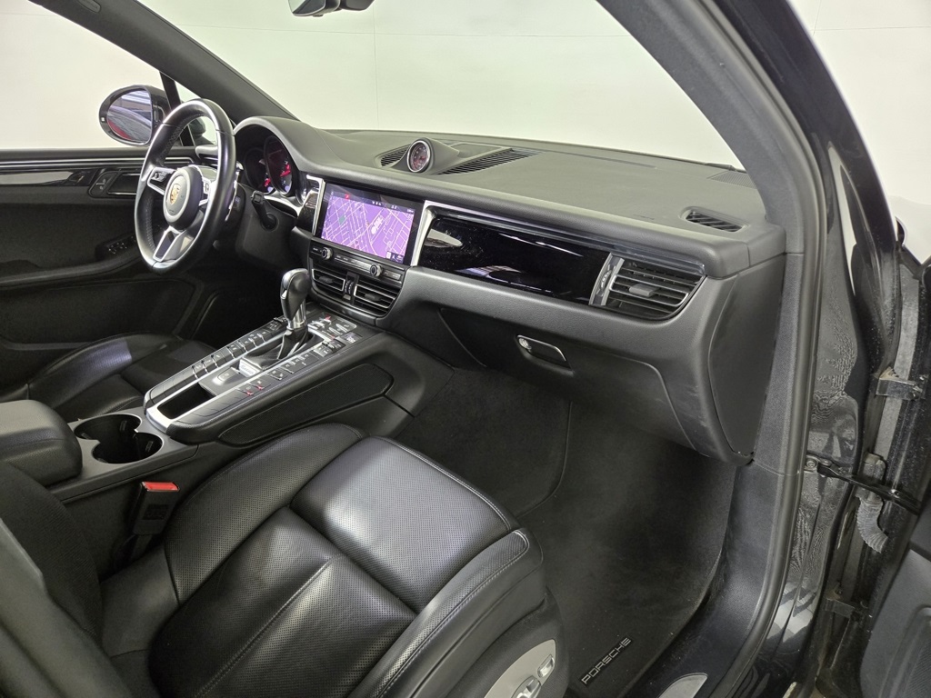 2021 Porsche Macan S photo 17