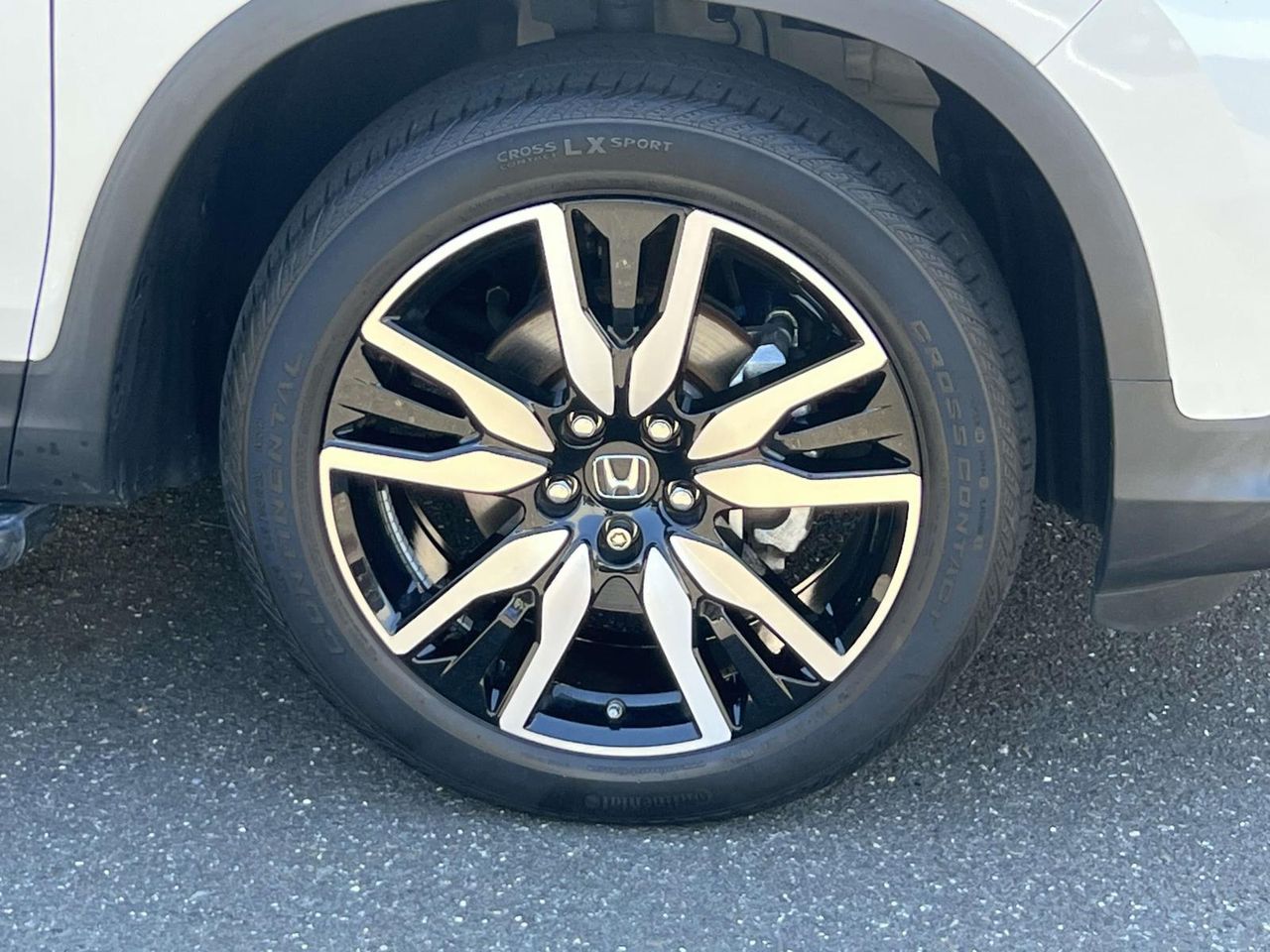 2022 Honda Pilot Touring photo 4