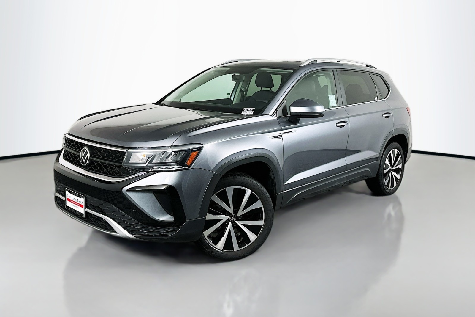 2022 Volkswagen Taos SE's photo