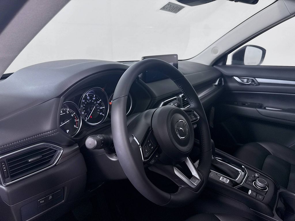 2025 Mazda CX-5 2.5 Select photo 8