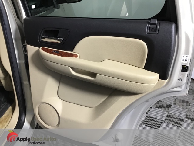 2007 Chevrolet Tahoe LTZ Custom photo 16