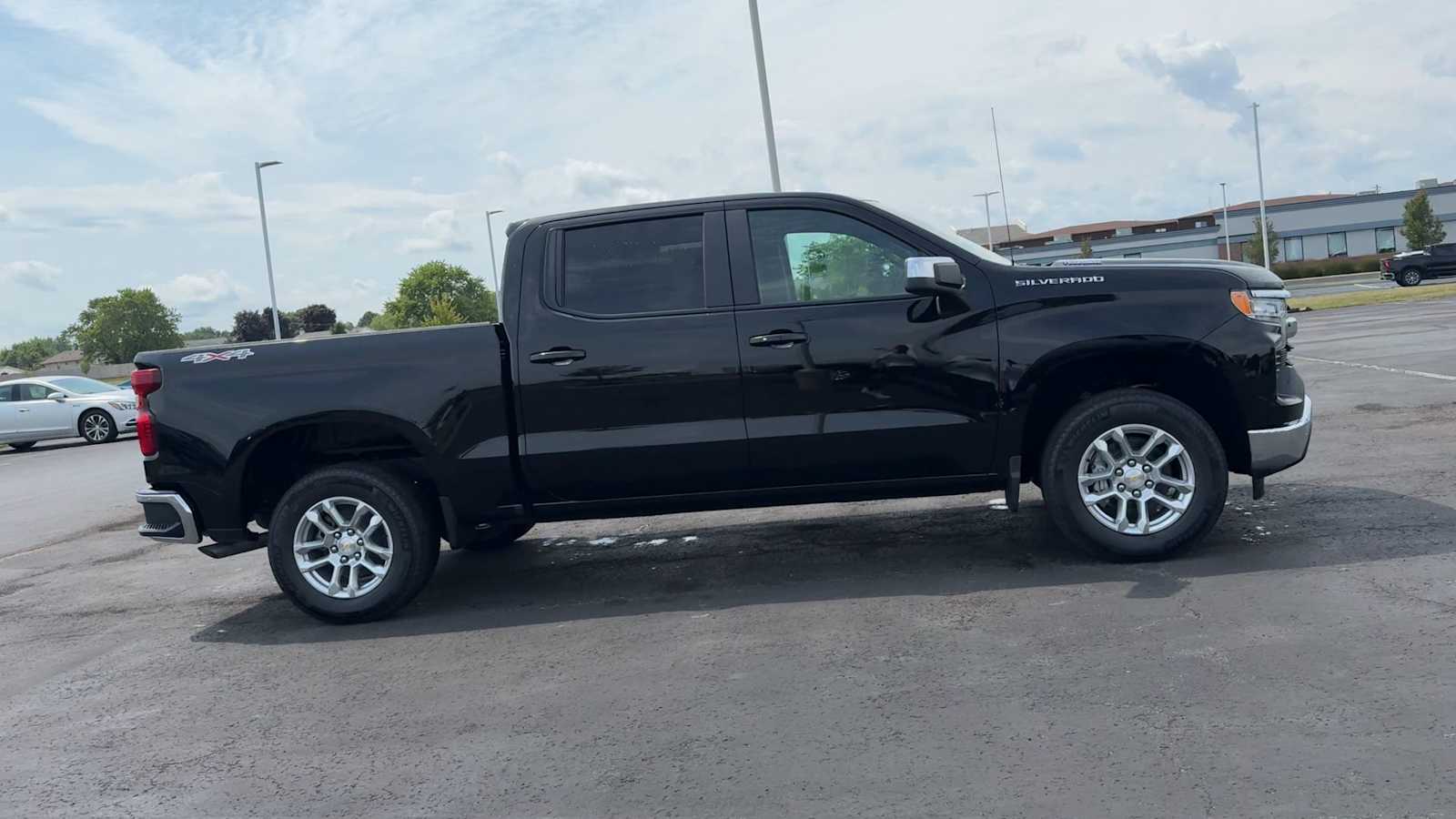 2026 Chevrolet Silverado 1500 LT photo 8