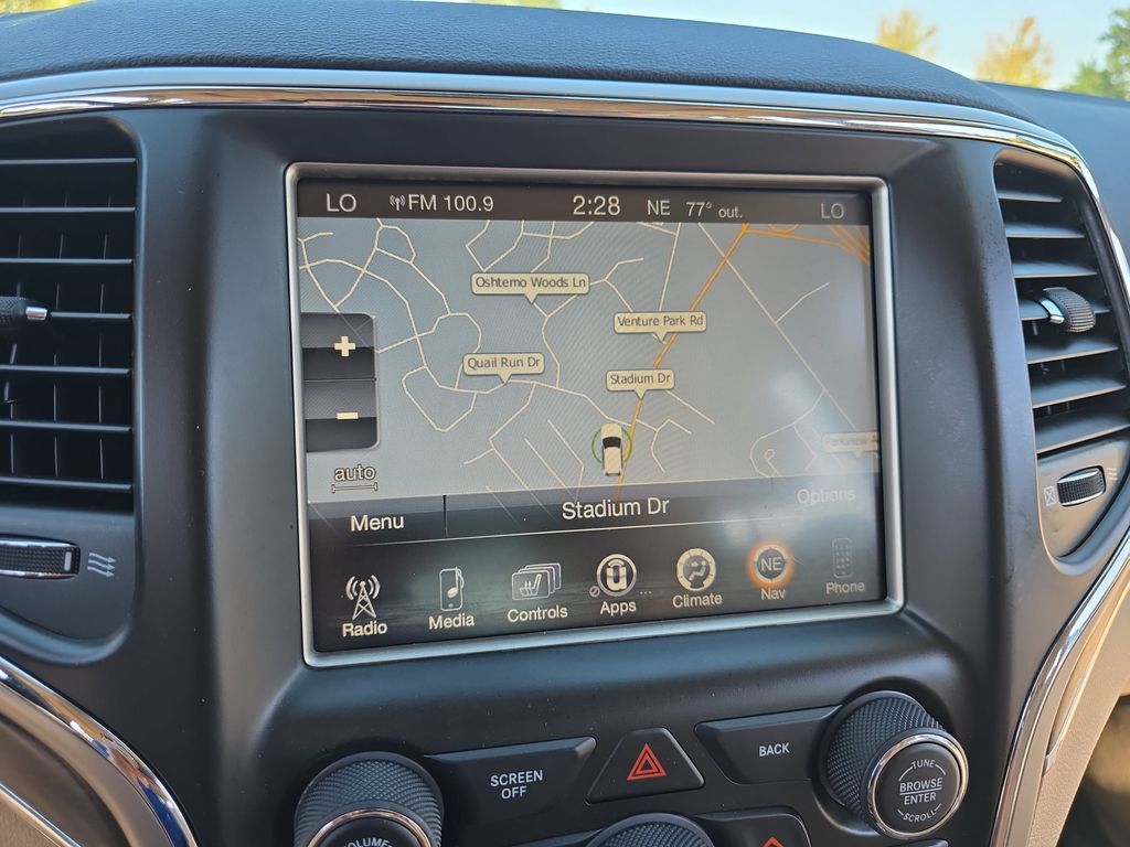 2015 Jeep Grand Cherokee Limited photo 22
