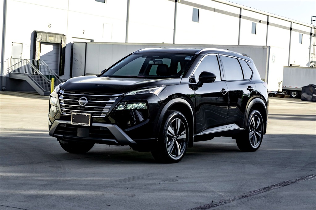 2024 Nissan Rogue SL photo 8