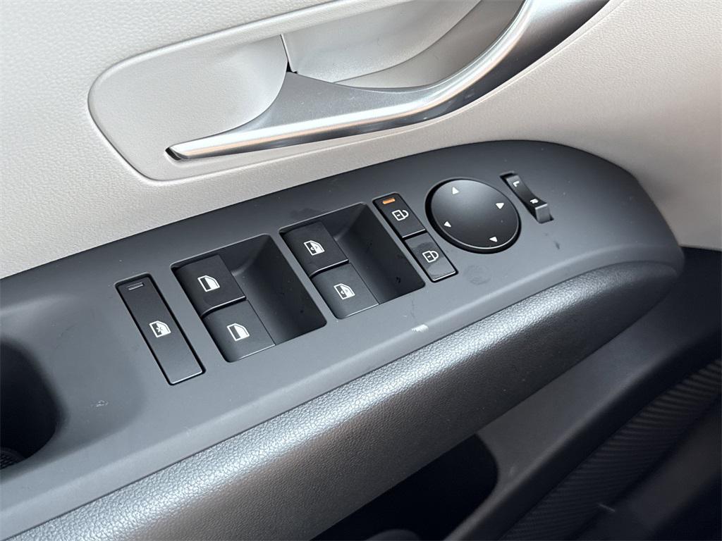 2026 Hyundai Tucson SEL photo 14