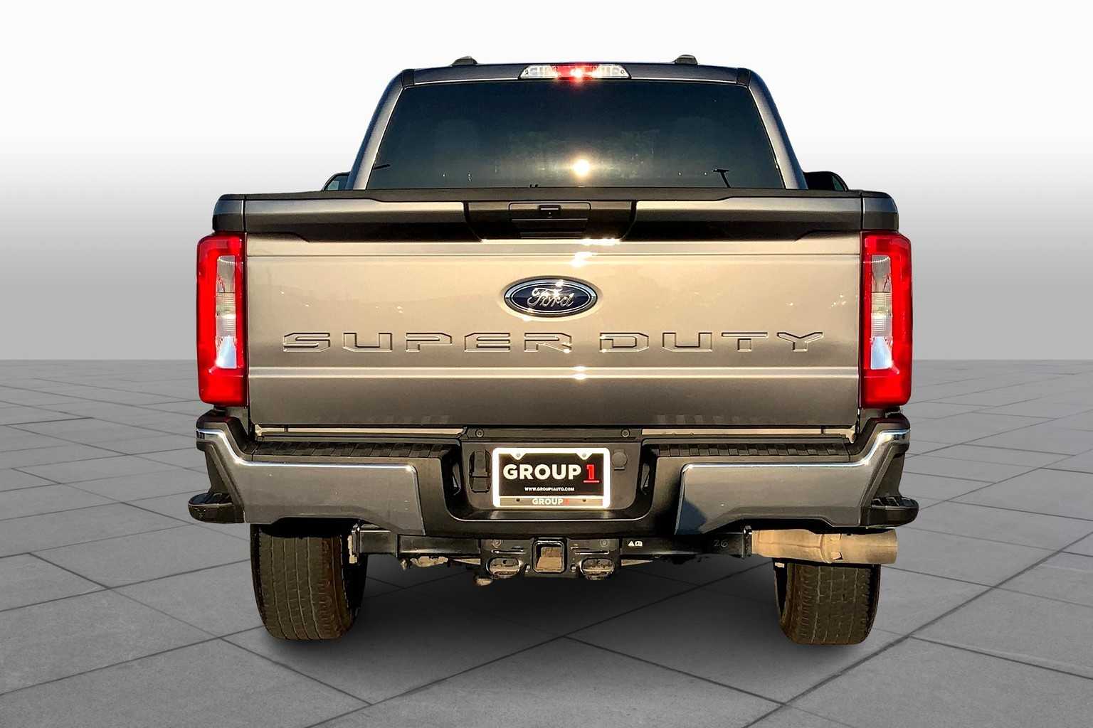 2024 Ford F-250 XLT photo 4
