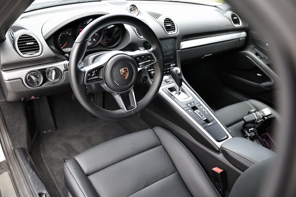 2024 Porsche Boxster Base photo 4