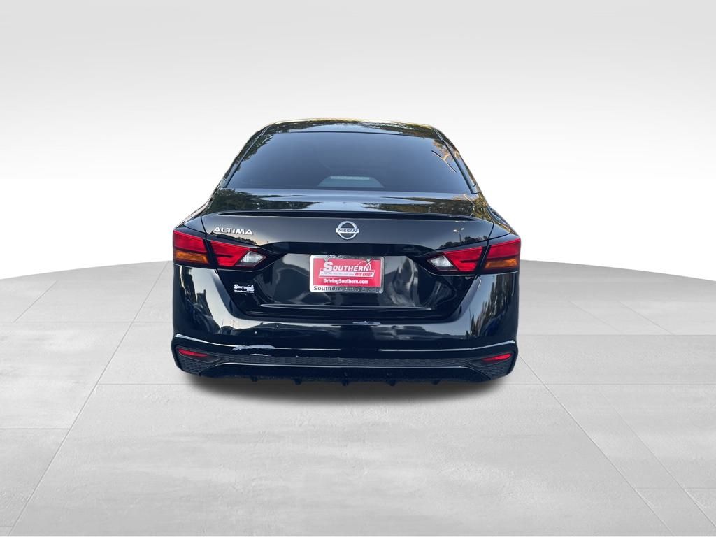 2021 Nissan Altima 2.5 S photo 6