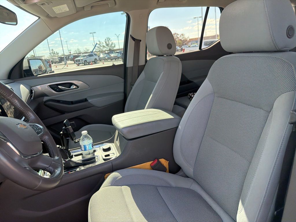 2020 Chevrolet Traverse 1LT photo 21