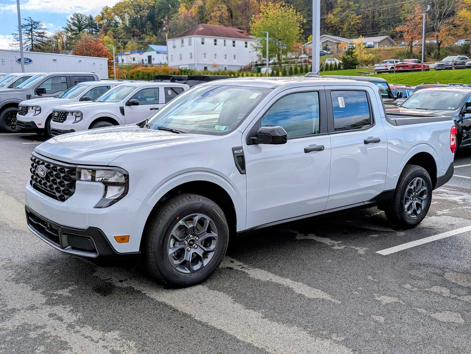 2025 Ford Maverick XLT's photo