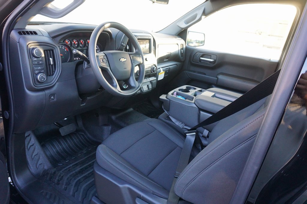 2026 Chevrolet Silverado 1500 photo 7