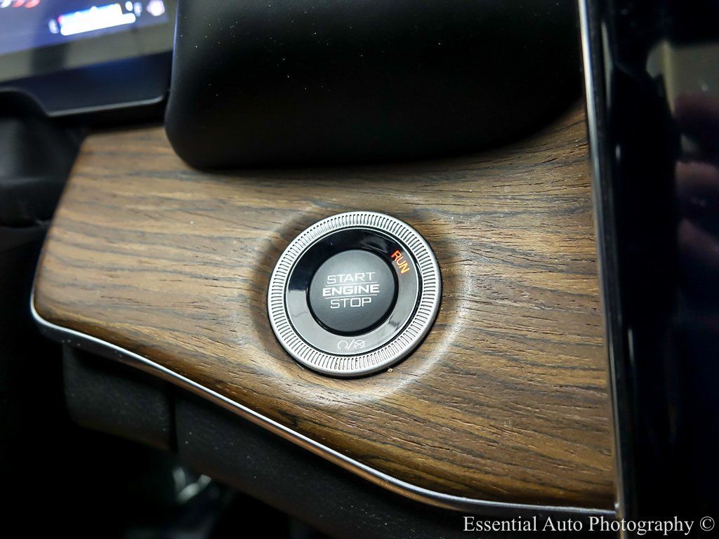 2022 JEEP GRAND CHEROKEE - Image 16