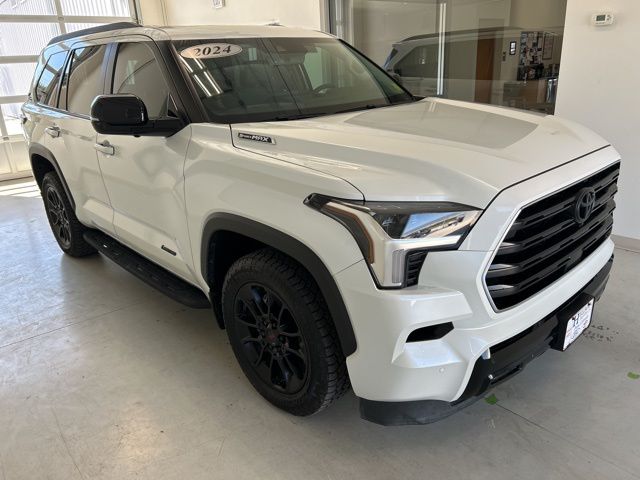 2024 Toyota Sequoia Limited's photo