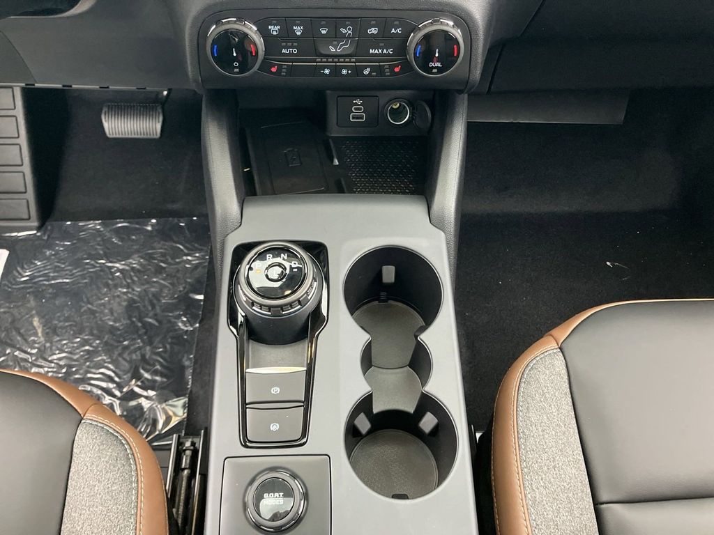 2024 Ford Bronco Sport Outer Banks photo 8