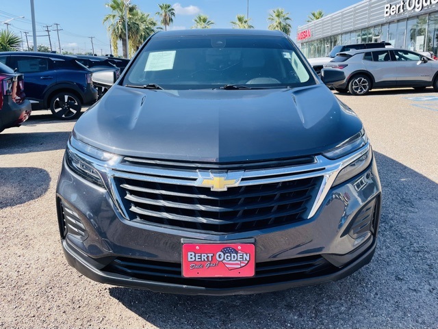 2022 Chevrolet Equinox LS photo 2