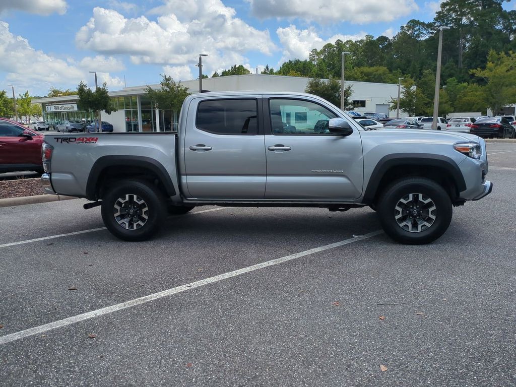 2023 Toyota Tacoma TRD Off-Road V6 photo 3