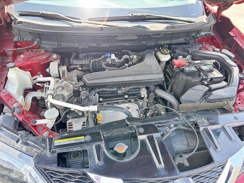 2016 Nissan Rogue SV photo 12