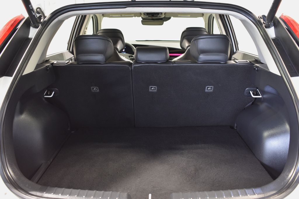 2023 Kia Niro SX Touring photo 27