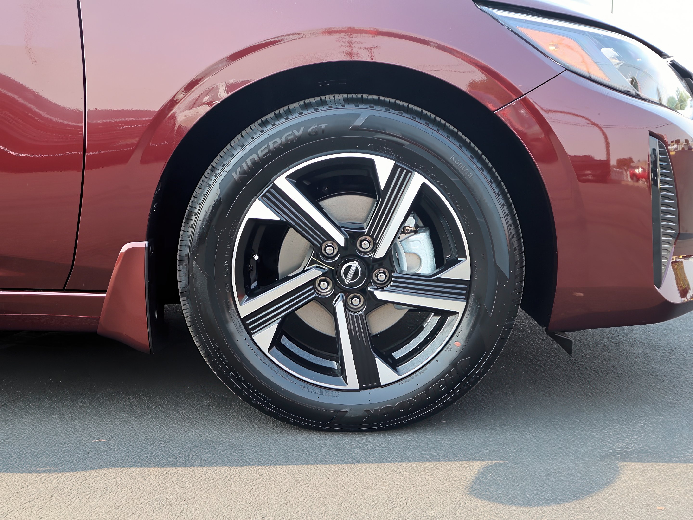 2025 Nissan Sentra SV photo 26