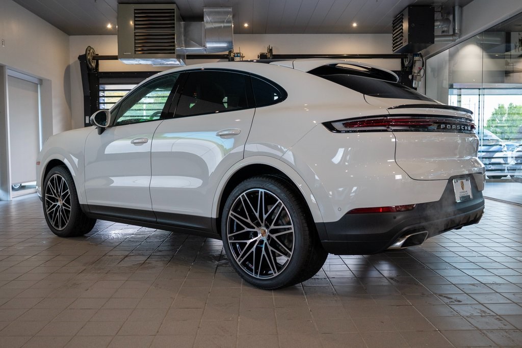 2025 Porsche Cayenne Coupe photo 6