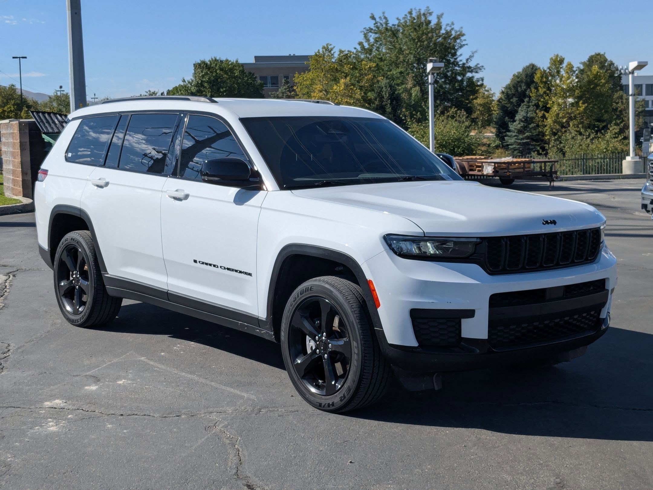 2022 Jeep Grand Cherokee Altitude photo 7