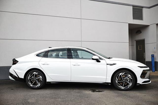 2025 Hyundai Sonata SEL Convenience photo 3