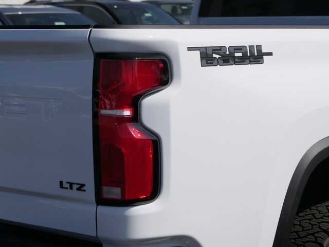 2026 Chevrolet Silverado 2500HD LTZ photo 3
