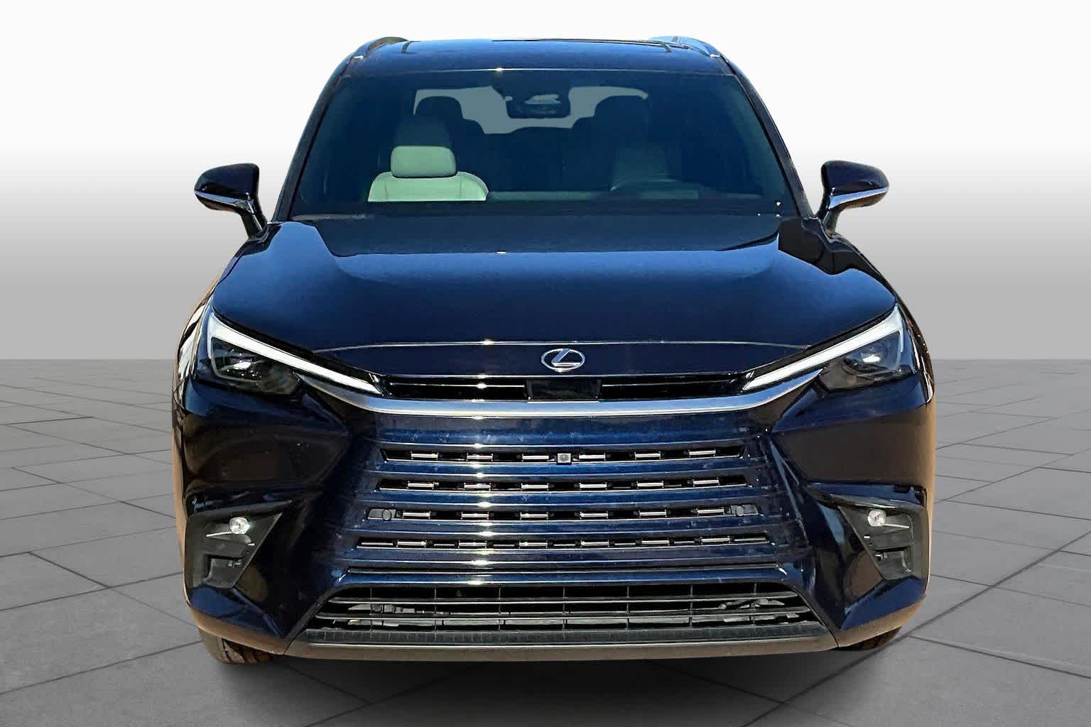 2024 Lexus TX Luxury photo 3