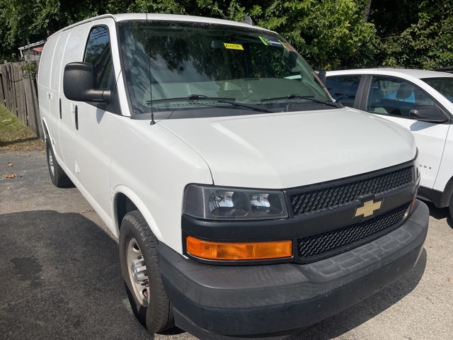 2018 Chevrolet Express 2500 Work Van photo 9