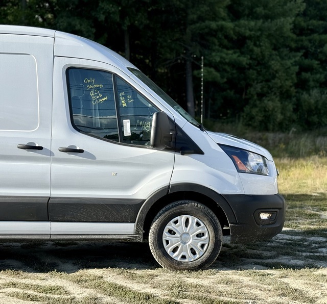 2025 Ford Transit photo 2