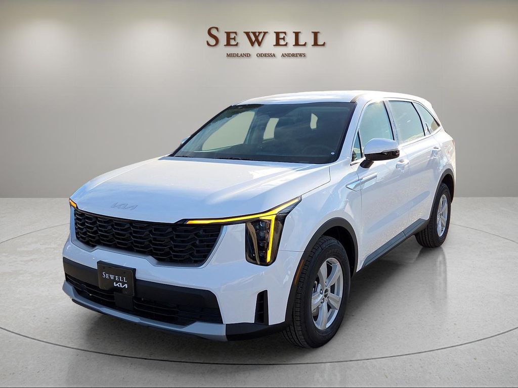 2026 Kia Sorento LX's photo