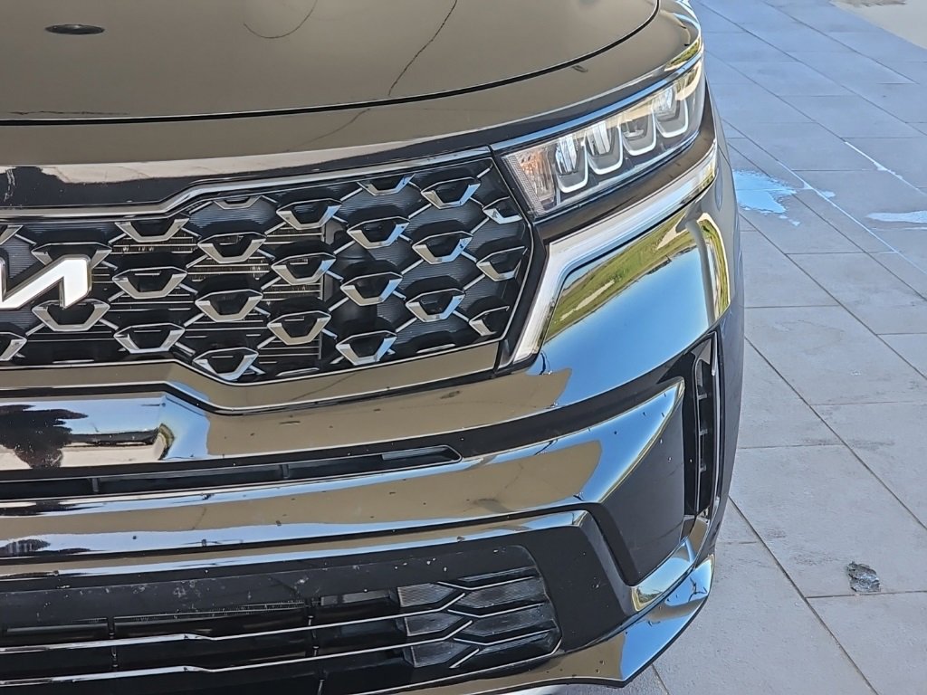 2023 Kia Sorento S photo 3