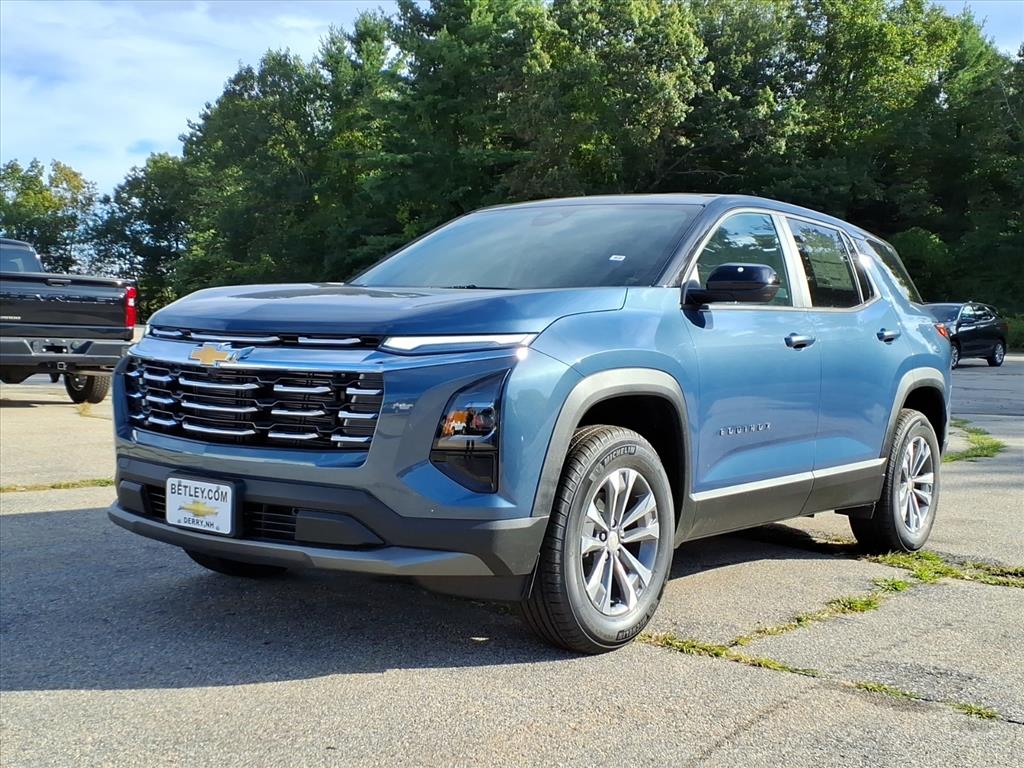 2026 Chevrolet Equinox LT photo 3