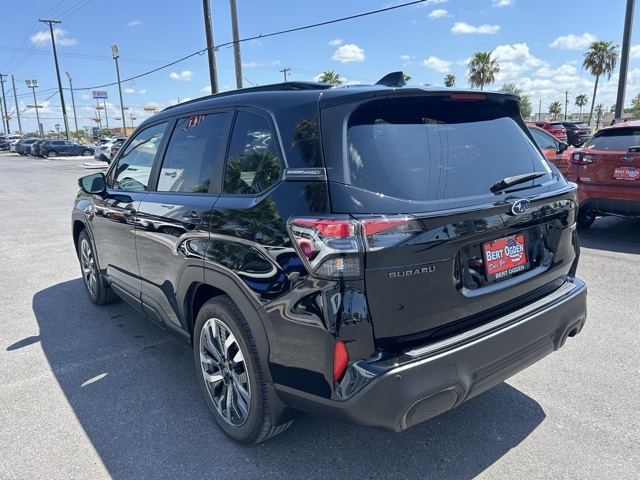 2025 Subaru Forester Touring photo 4