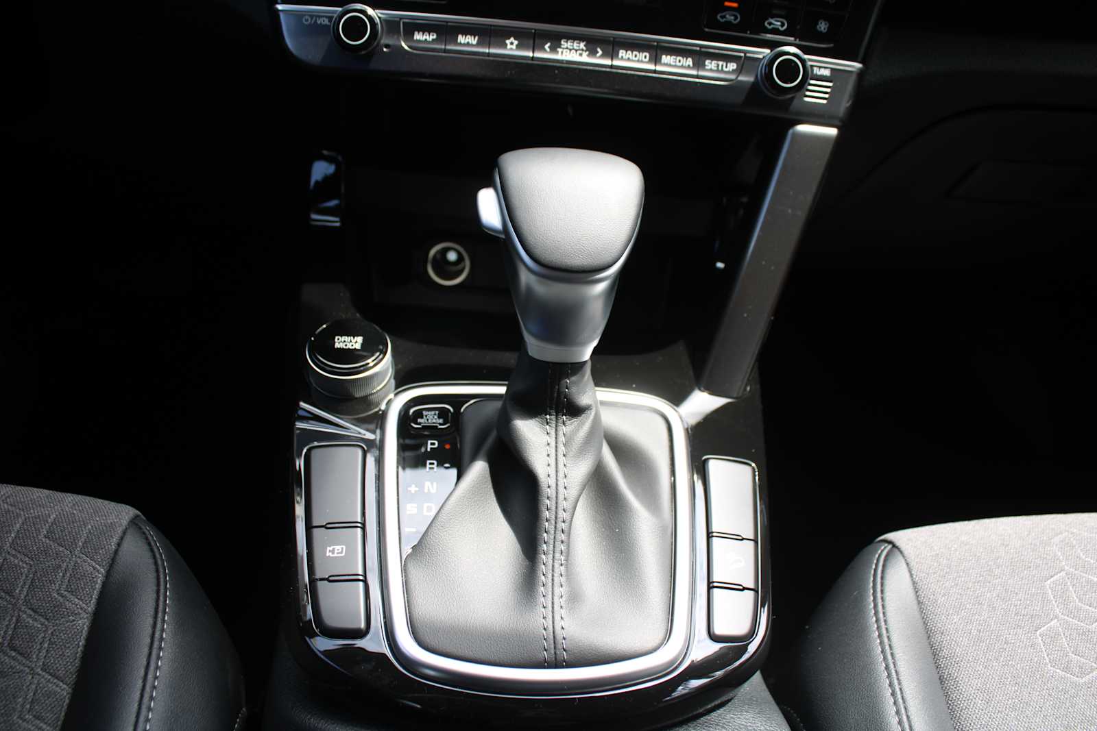 2026 Kia Seltos S photo 28