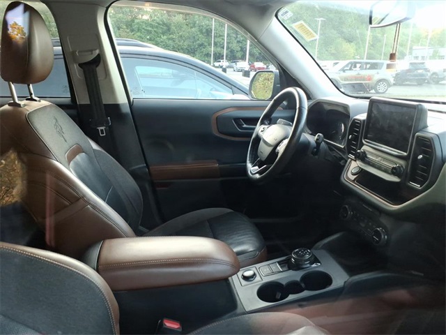 2021 Ford Bronco Sport Outer Banks photo 4