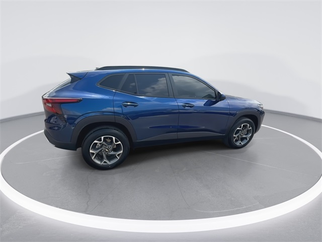 2024 Chevrolet Trax LT photo 9
