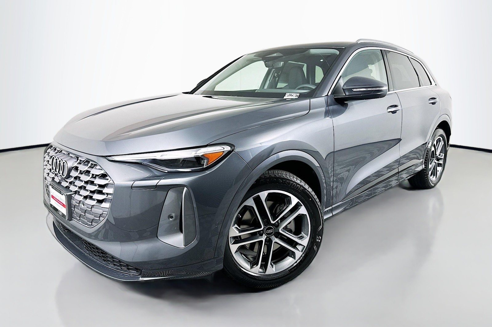 2025 Audi New Q5 Prestige's photo