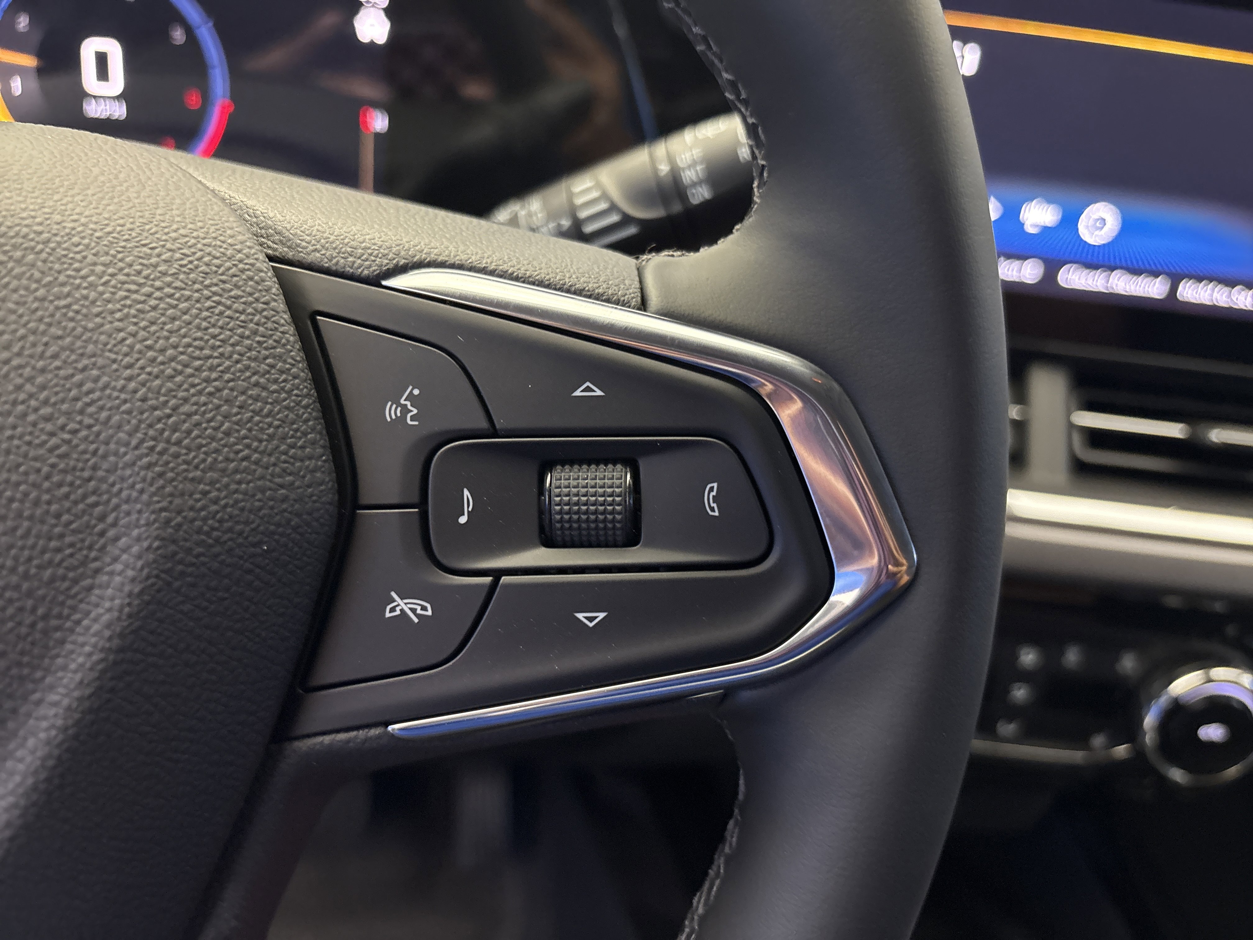 2026 Chevrolet Trax ACTIV photo 11