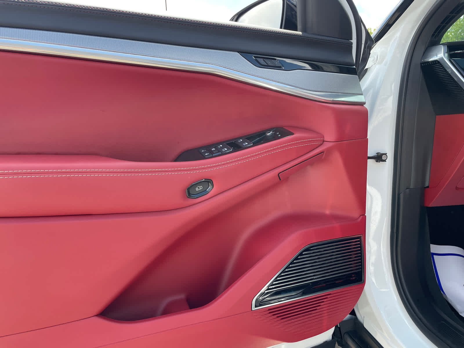 2025 Jeep Wagoneer S Launch Edition photo 17