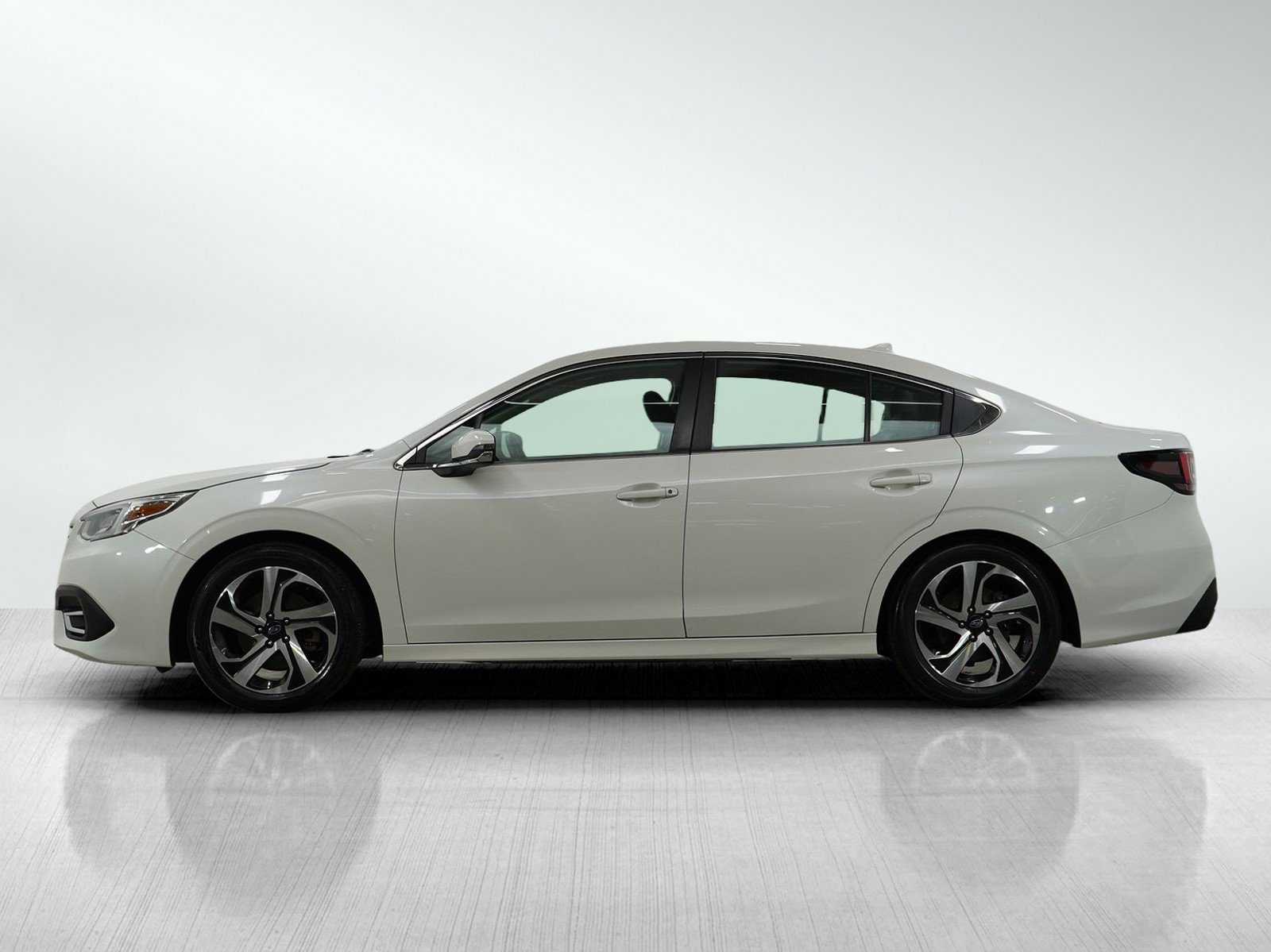 Used 2021 Subaru Legacy Limited with VIN 4S3BWAM64M3003595 for sale in Burnsville, Minnesota