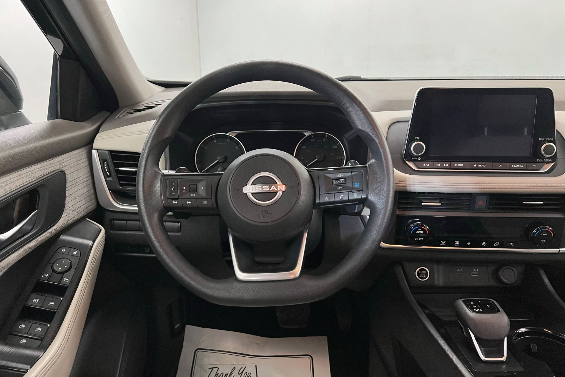 2023 Nissan Rogue SV photo 12