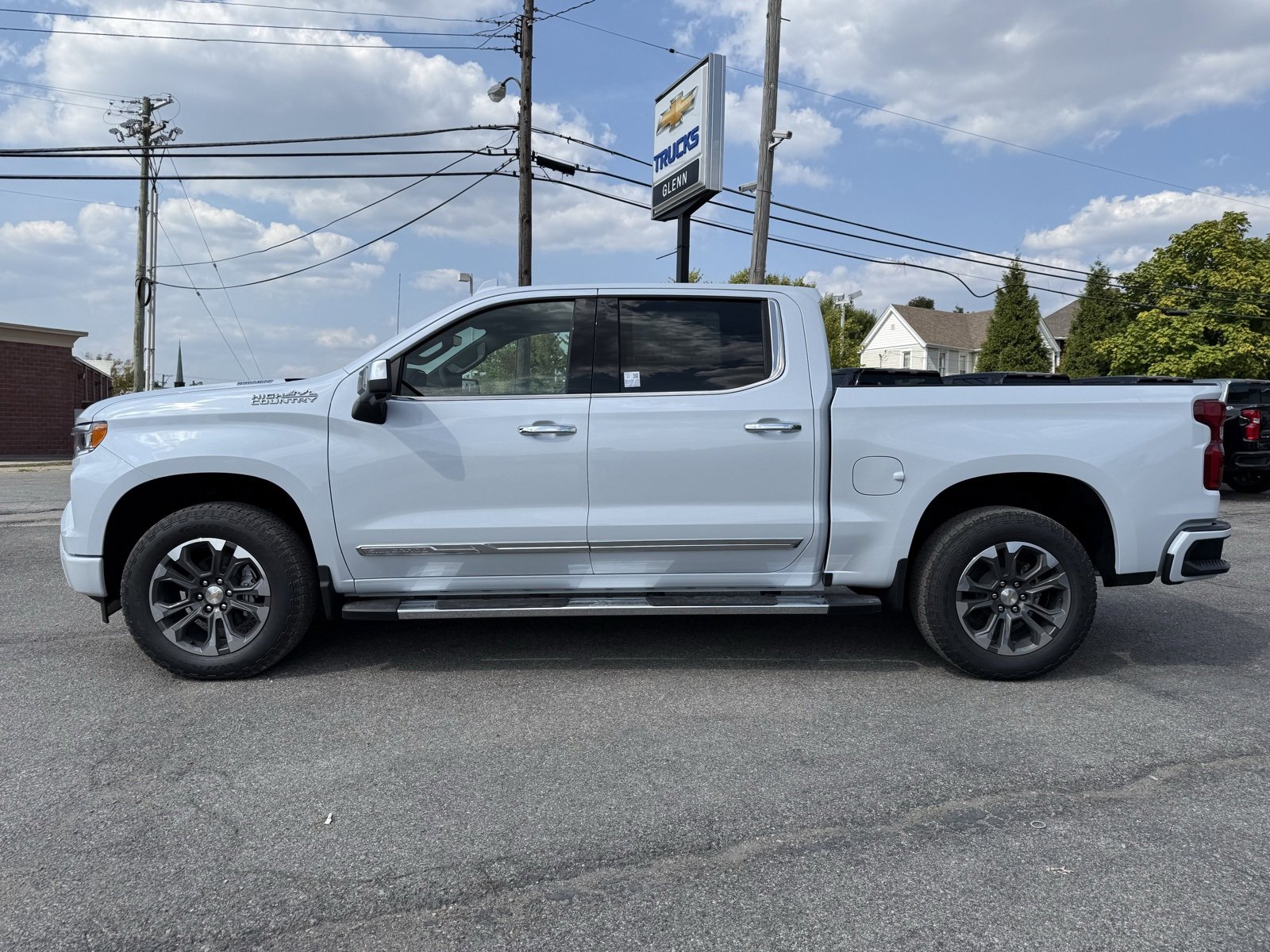2026 Chevrolet Silverado 1500 High Country photo 3