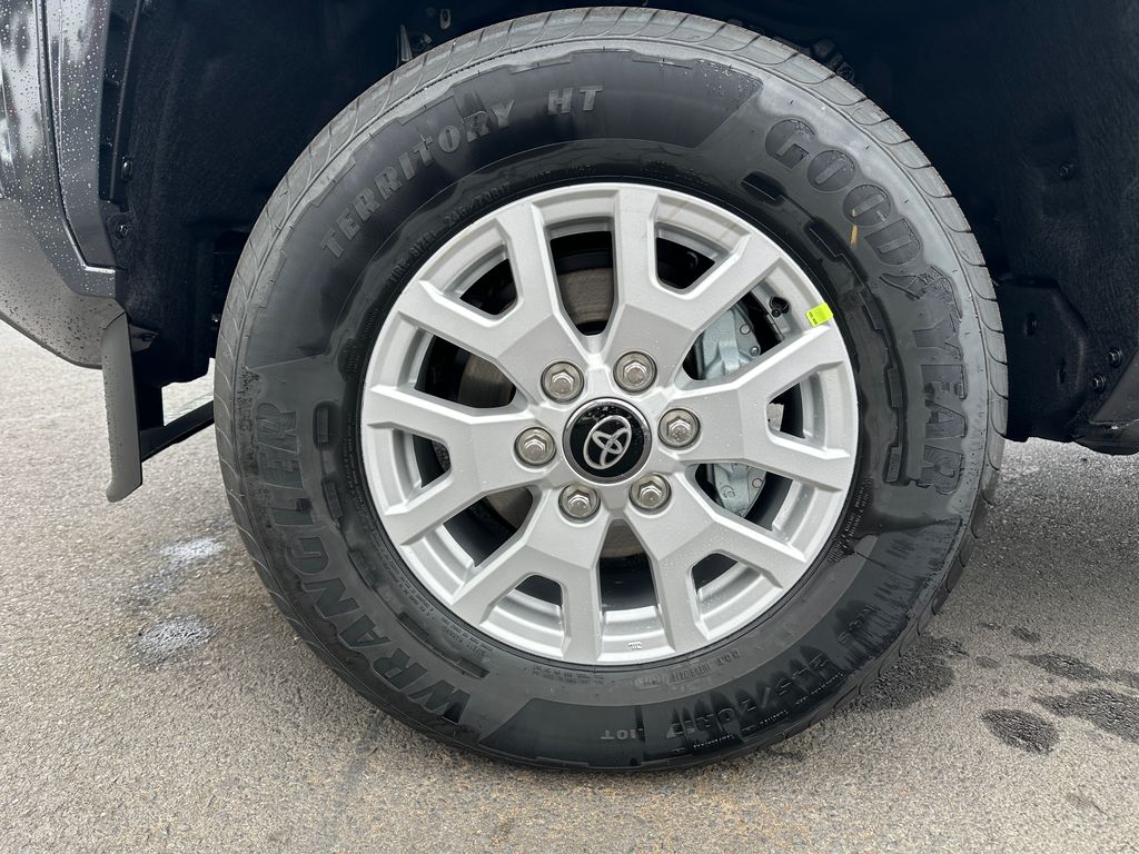 2025 Toyota Tacoma SR5 4x4 Double Cab photo 12