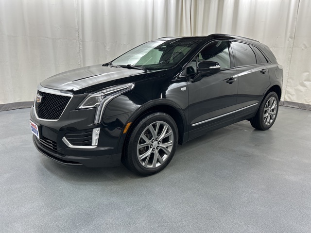 2021 Cadillac XT5 Sport photo 2